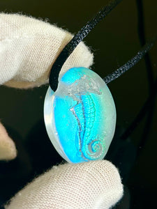 Aural Seahorse pendant