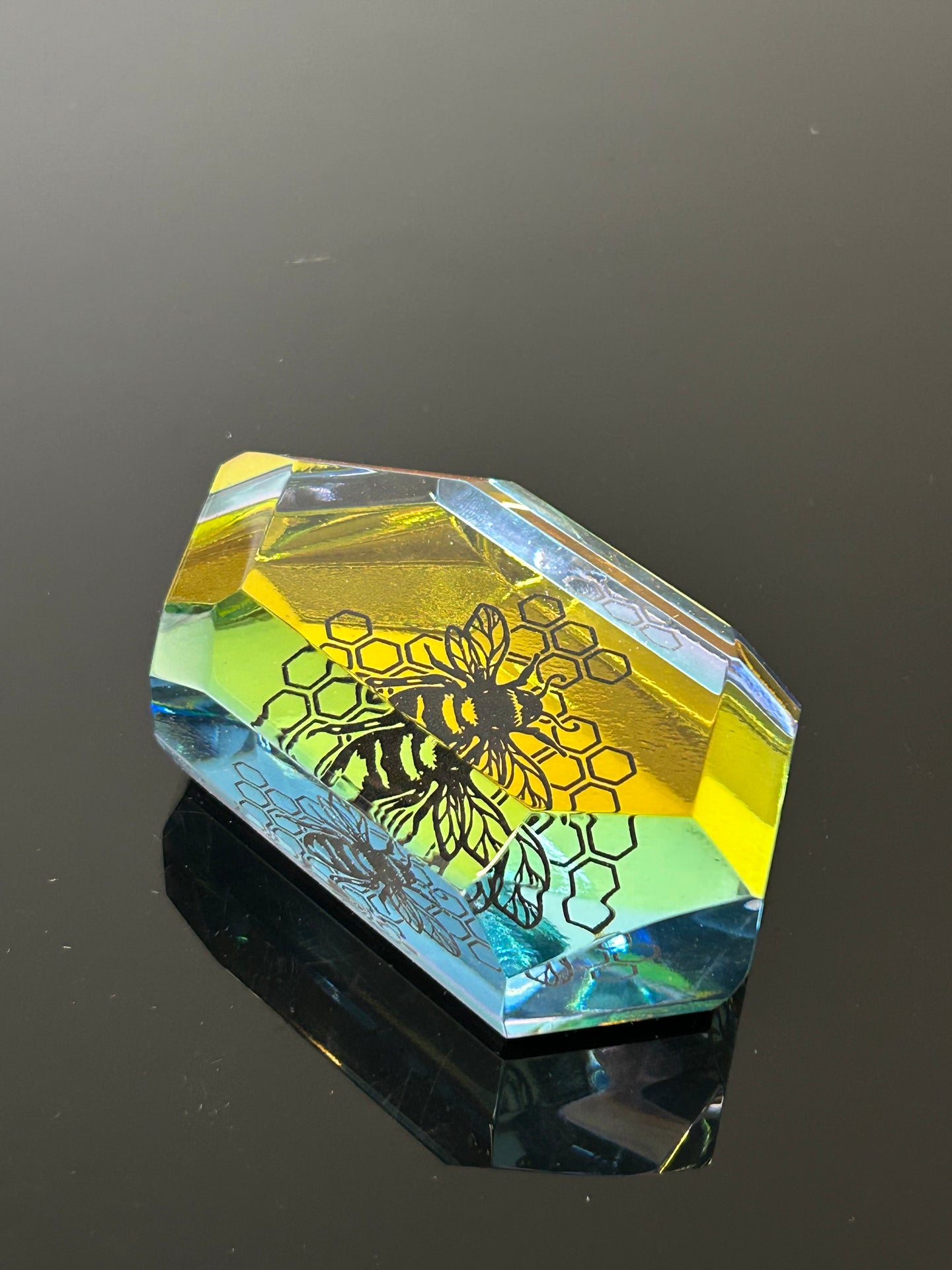 Nodule #260 “Bee Gemmy”